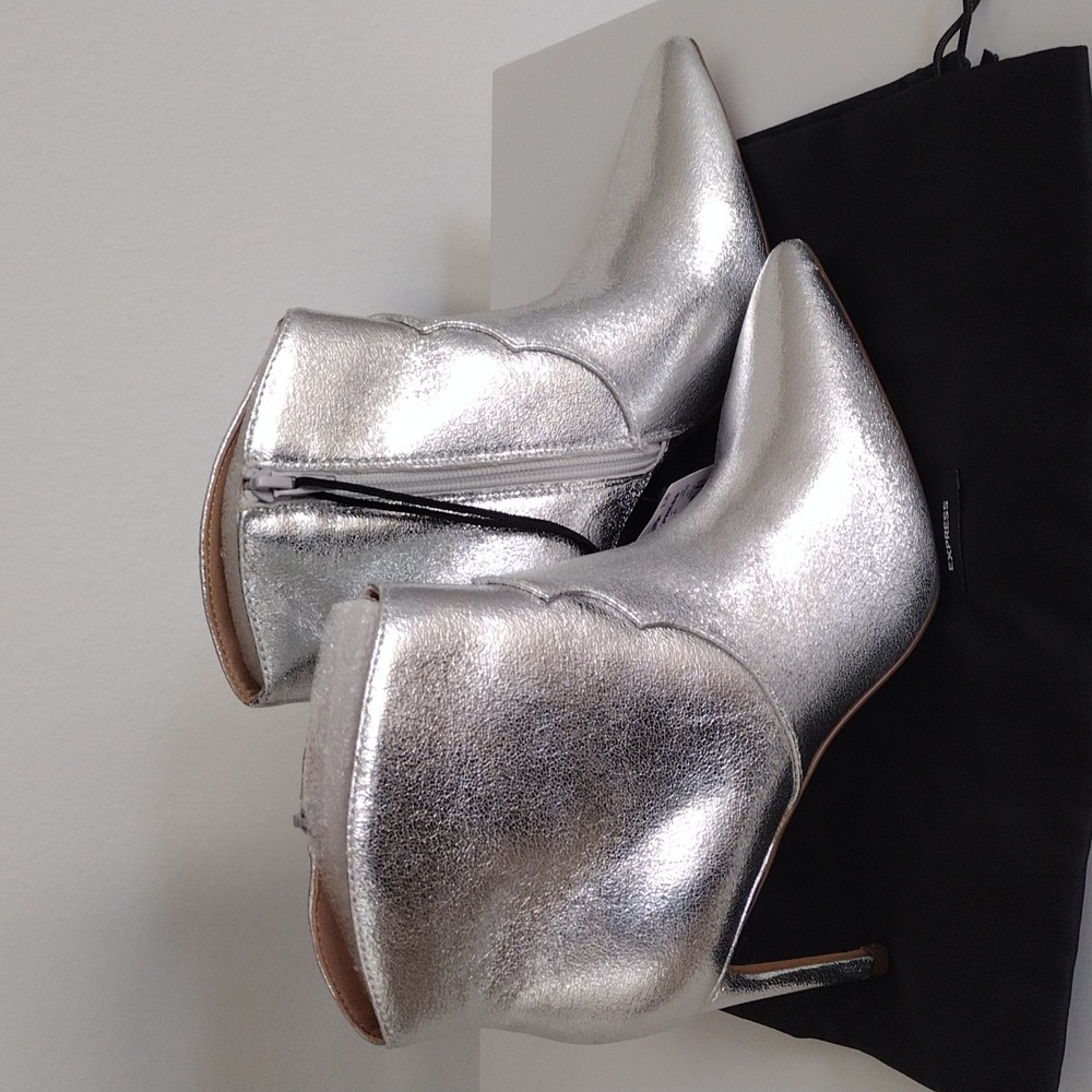 Express Pointed Toe Thin Heeled Booties. Metallic Silver. Size 8 - Picture 10 of 16